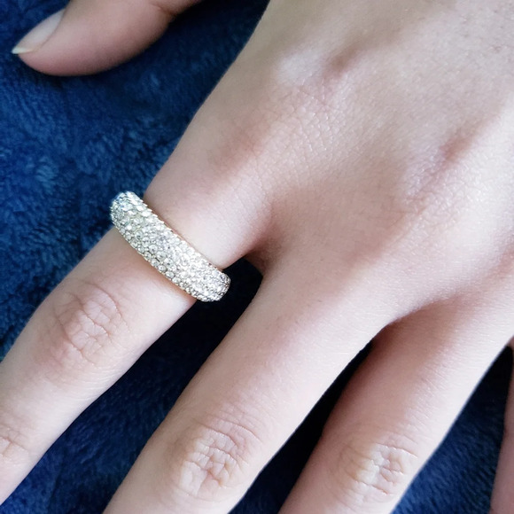 Statement Gold Ring - Picture 3 of 9